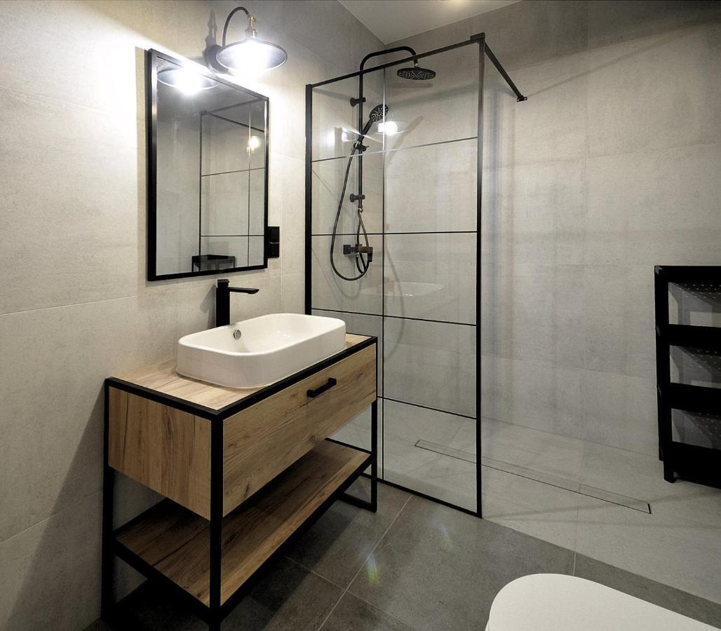 Schindler'S Factory Zablocie Deluxe Apartments Wawelofts كراكوفيا المظهر الخارجي الصورة
