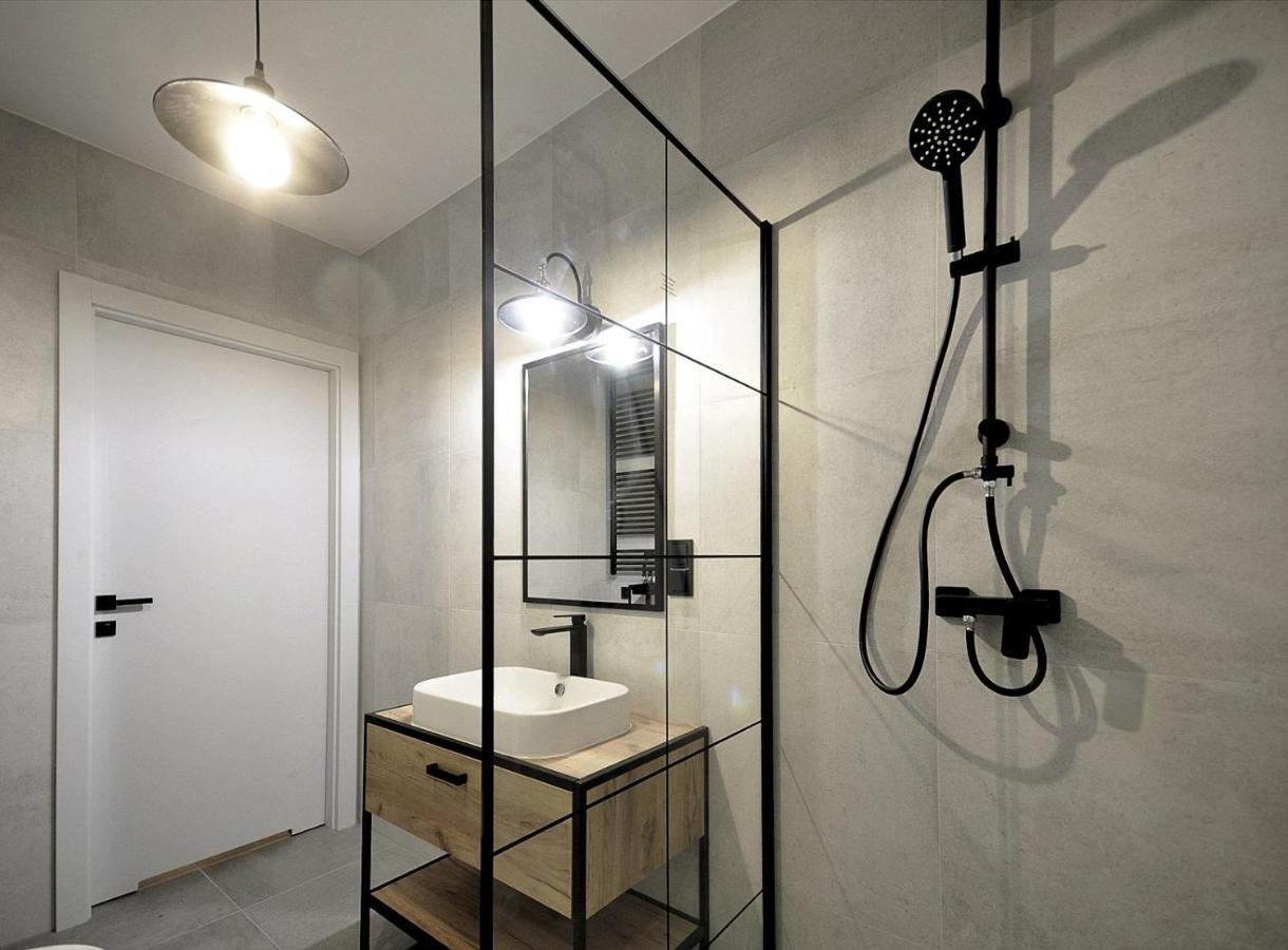 Schindler'S Factory Zablocie Deluxe Apartments Wawelofts كراكوفيا المظهر الخارجي الصورة